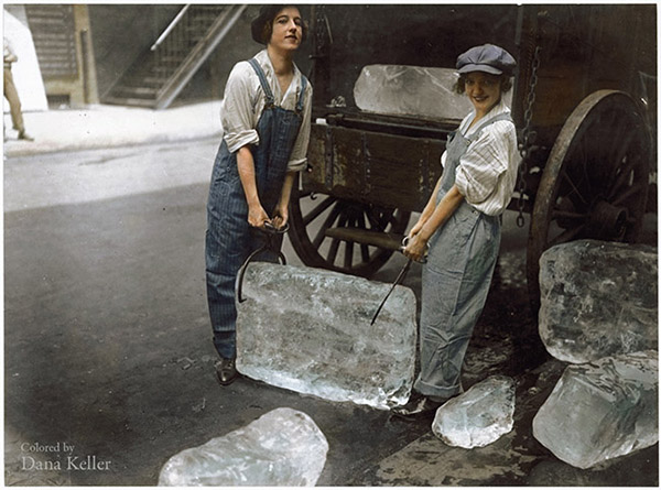 Những cô gái vận chuyển đá lạnh trong ngày 16 tháng 9 năm 1918