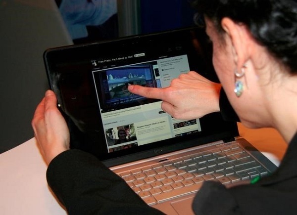 Những điều cần biết trước khi mua laptop màn hình cảm ứng chạy Windows 8.1