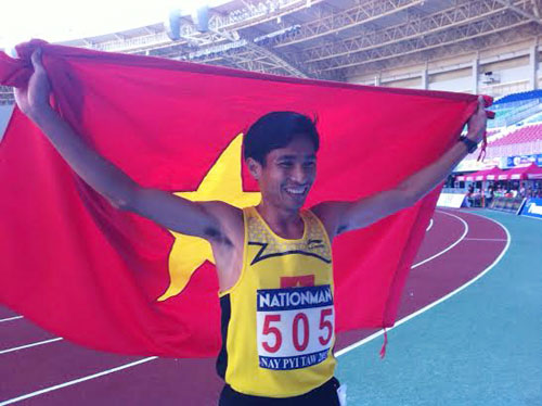 
	Nguyễn Văn Lai lập cú đúp huy chương ở cự ly chạy 5.000m và 10.000m