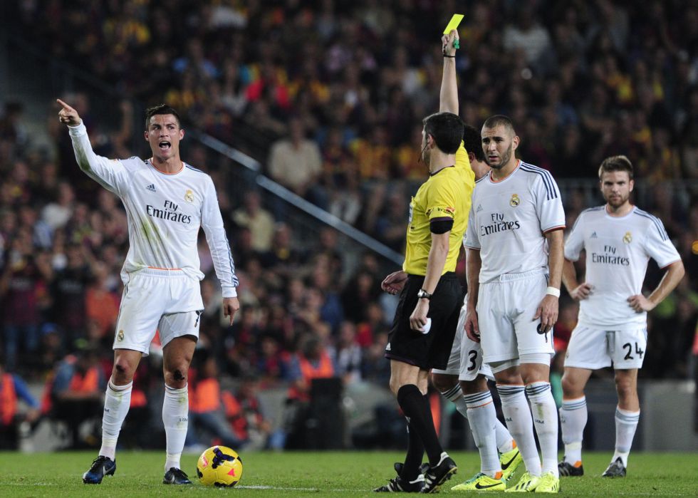  	Văng tục, Cris Ronaldo vẫn thoát tội nhờ Barca vị tha?