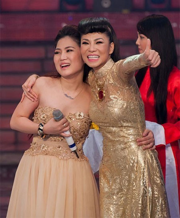 10 câu chuyện làm rung chuyển showbiz Việt năm 2013