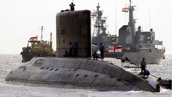 Tàu ngầm INS Sindhurakshak trong đợt bảo dưỡng tại Nga.