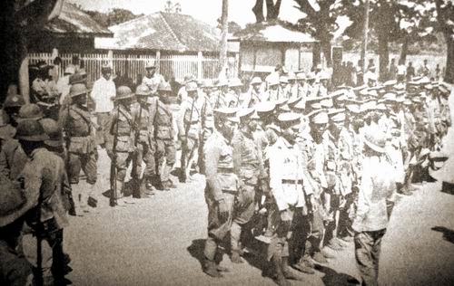 
	Cuộc đảo chính do Đại tá Phraya Phahol Pholphayuhasena, một trong những thành phần chủ chốt của đảo chính 1932 lãnh đạo diễn ra trong hòa bình chưa đầy 1 năm sau đó - ngày 20/6/1933 tại Bangkok. Đây được coi là lần đầu tiên quân đội Thái Lan lật đổ được chính phủ lập hiến của Thủ tướng. Tuy vậy, cuộc đảo chính này đã mở đầu cho chế độ độc tài còn tồi tệ hơn cả chế độ mà nó vừa thay thế.