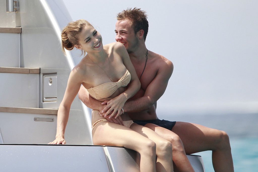 	Gotze mang về cho Bayern Munich một nàng WAGs tuyệt đẹp