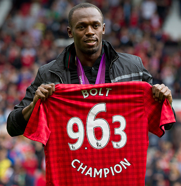 
	Usain Bolt được Man United trao tặng áo và số danh dự