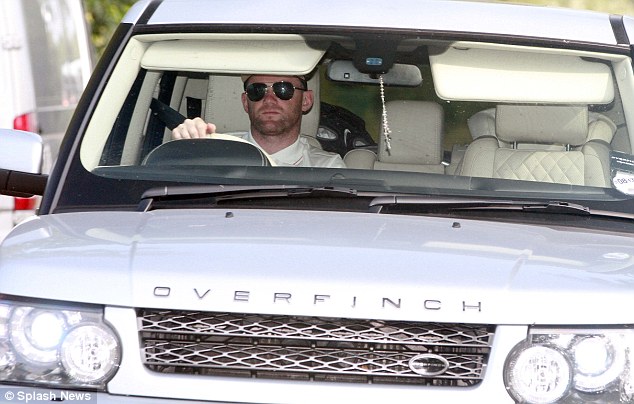 
	Rooney đang ngày càng không hài lòng với Man United
