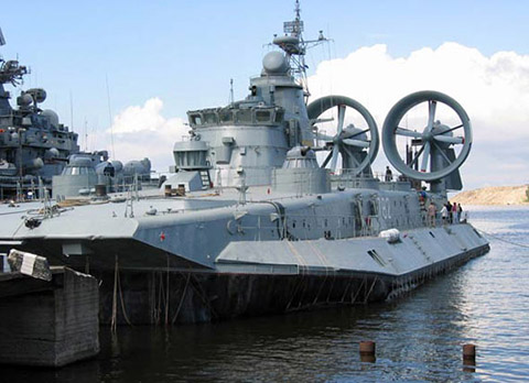 Tàu đệm khí Zubr của Ukraine là tàu đệm khí đổ bộ lớn nhất hiện nay trên thế giới