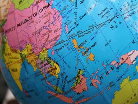 Trung Quốc ngấm ngầm tuồn quả địa cầu “lưỡi bò’ vào Philippines