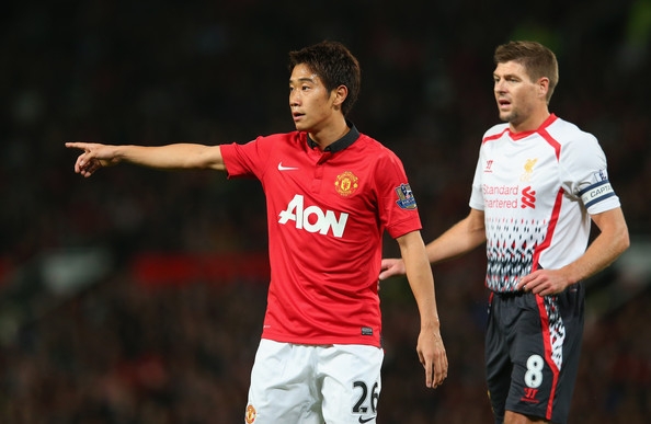 Phô diễn kỹ năng cực chất, Kagawa dắt mũi Gerrard