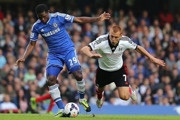 
	Eto'o đang cố thích nghi với lối chơi giàu thể lực của Premier League