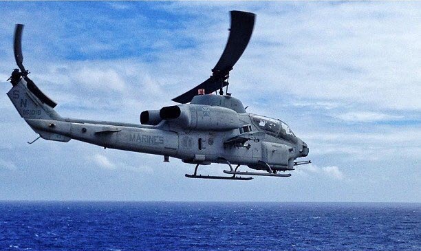 Máy bay trực thăng chiến đấu Cobra – “người bạn đồng hành” không thể thiếu của lực lượng lính thủy đánh bộ Mỹ.