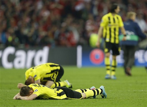 Giọt nước mắt đau khổ của kẻ bại trận Dortmund