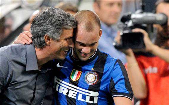 
	Sneijder có một tình cảm đặc biệt với người thầy cũ Jose Mourinho