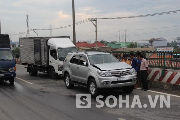 
	Hiện trường vụ va chạm liên hoàn vào chiều cùng ngày trên quốc lộ 1A