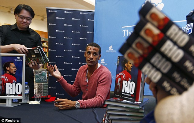 Rio Ferdinand được cho mượn... trẻ sơ sinh tại Australia