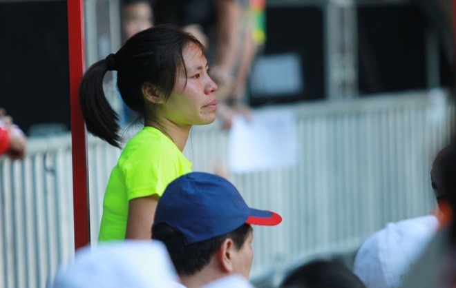
	Nguyễn Thị Phương khóc nấc vì dính chấn thương ngay trước VCK