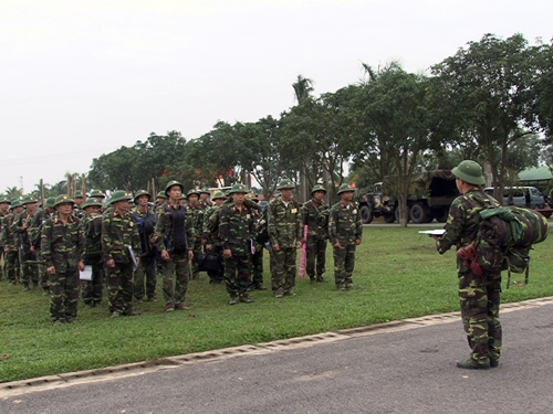 Cơ quan Lữ đoàn quán triệt nhiệm vụ trước khi hành quân cơ động vào khu sơ tán