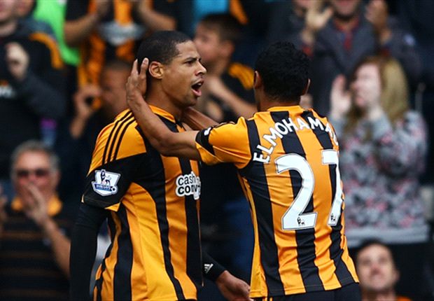 
	Curtis Davies sẽ cởi truồng chạy khắp sân nếu đội bóng của anh xếp trên Man United