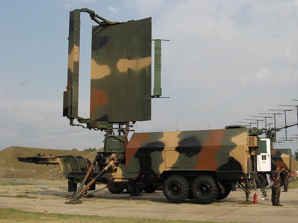 Radar di động 3 tham số 36D6E, đây là thành phần quan trọng trọng việc hỗ trợ điều khiển cho hệ thống phòng không tích hợp S-300PMU1+. Radar có thể xữ lý 120 mục tiêu cùng lúc trong đó có 30-60  mục tiêu được xữ lý trong chế độ tự động.