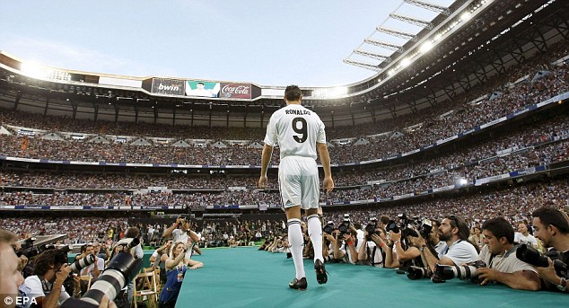 Gareth Bale bất ngờ thuê xe, thẳng tiến Real Madrid