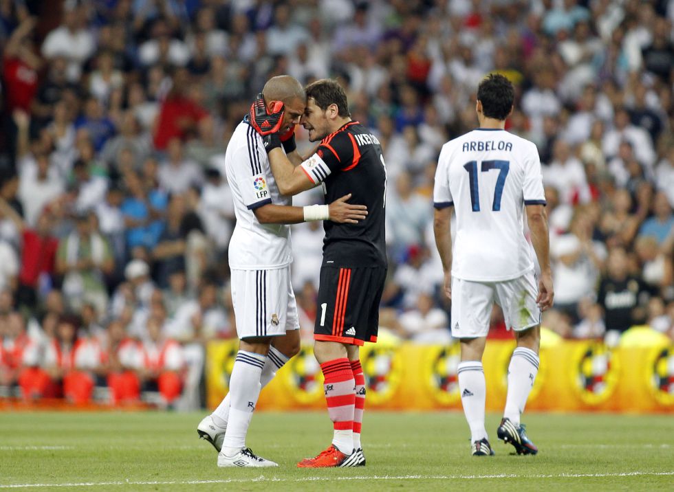 
	Pepe công khai chống lại Mourinho, bênh vực Casillas
