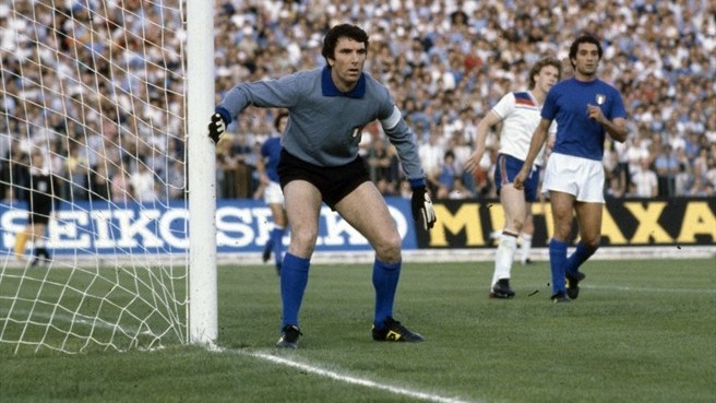 
	Dino Zoff - thủ môn huyền thoại của Brazil