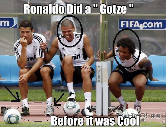 Chế - Vui - Độc: Khi Ronaldo học đòi phong cách của Gotze