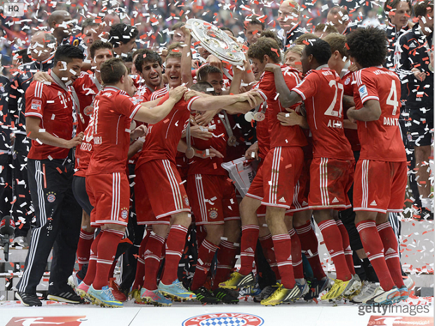 Chùm ảnh: Bayern Munich tưng bừng trong ngày lễ đăng quang