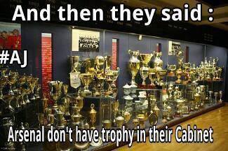	Ai bảo Arsenal không có danh hiệu trong phòng truyền thống?
