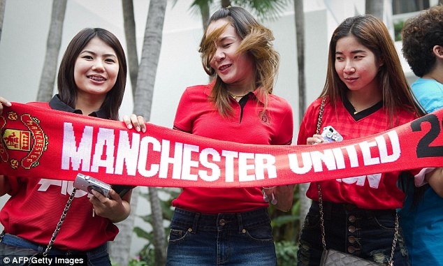 Fan hâm mộ Thái Lan “phát cuồng” vì Man United