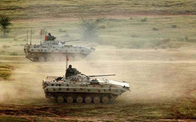 BMP-2 của Ấn Độ tham gia tập trận