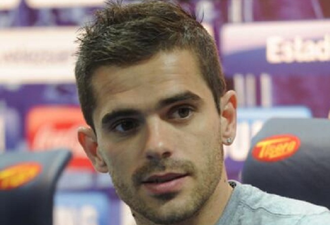 
	Tiền vệ Fernando Gago