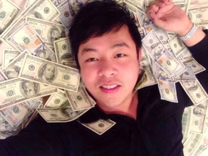 Quang Lê và tiền: Bạn muốn biết Quang Lê làm thế nào để kiếm được nhiều tiền? Xem ngay hình ảnh liên quan để khám phá những bí mật của thành công Quang Lê trong sự nghiệp âm nhạc!