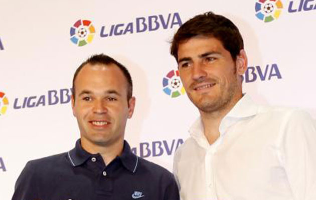 	Iker Casillas và Iniesta lọt vào danh sách rút gọn 10 Ứng cử viên