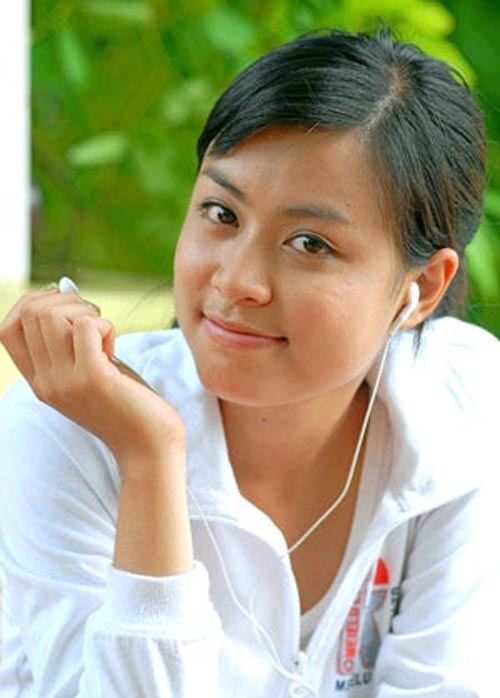 
	Hoàng Thùy Linh