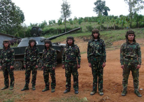 Tiểu đoàn xe tăng 614 (thuộc Sư đoàn 2), đơn vị đã tham gia chiến đấu bảo vệ biên giới năm 1982-1988 đã lập nhiều chiến công, nay vẫn là lực lượng cơ động, đột kích mạnh của QĐND Lào.