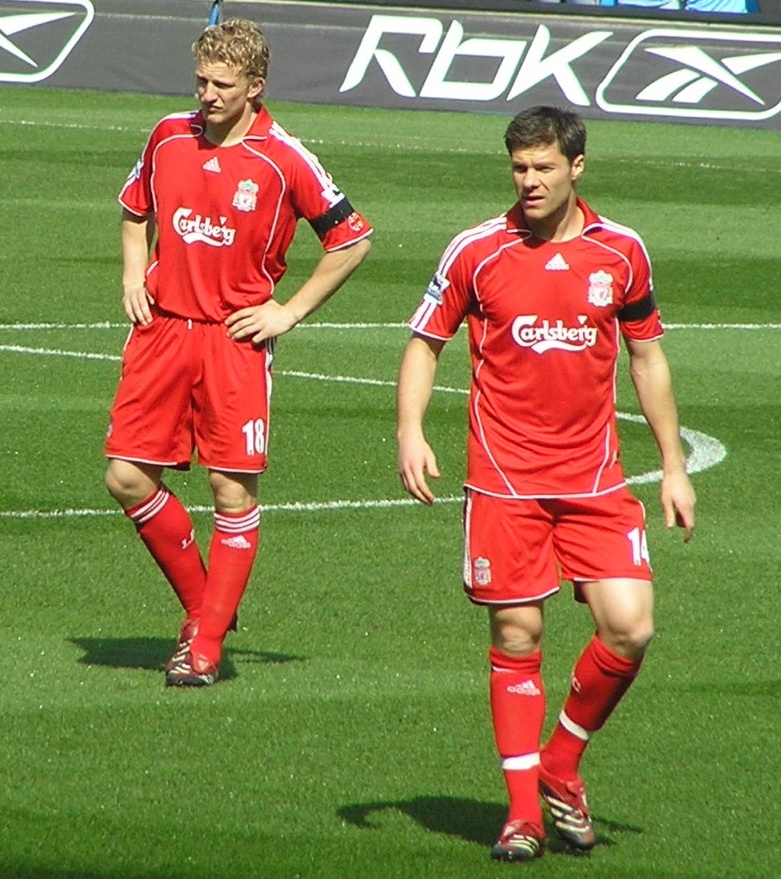  	Xabi Alonso từng là trụ cột của Liverpool