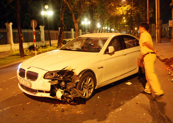 Tai nạn xe ô tô nguy hiểm của sao Việt