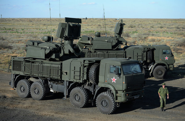 Hệ thống phòng không tên lửa tầm ngắn Pantsyr-S1 tại cuộc tập trận phòng không Commonwealth 2013.