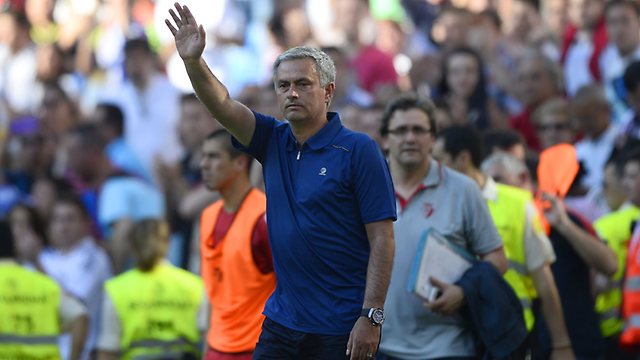 
	Mourinho đang tiến dần về Stamford Bridge