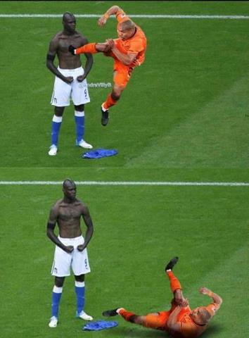 
	Tuổi gì đòi "ăn" Balotelli