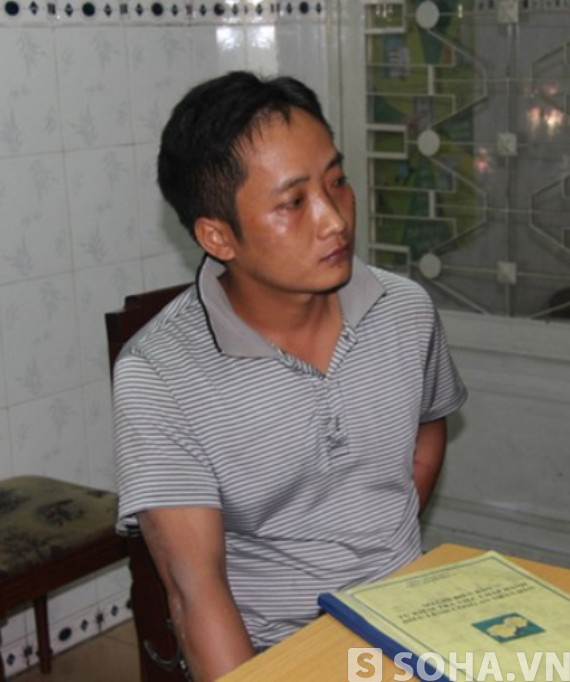Hung thủ Nguyễn Văn Dũng tại cơ quan điều tra