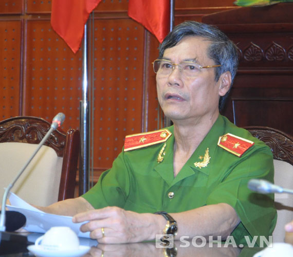 Thiếu tướng Trần Thùy – Phó Giám đốc, Thủ trưởng Cơ quan Cảnh sát điều tra, Công an Hà Nội chủ trì cuộc họp.