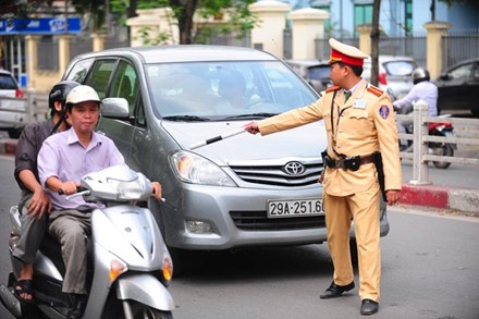 
	Công an Hà Nội khẳng định sẽ không có việc cảnh sát giao thông truy đuổi đến cùng người vi phạm. Ảnh: Giang Huy