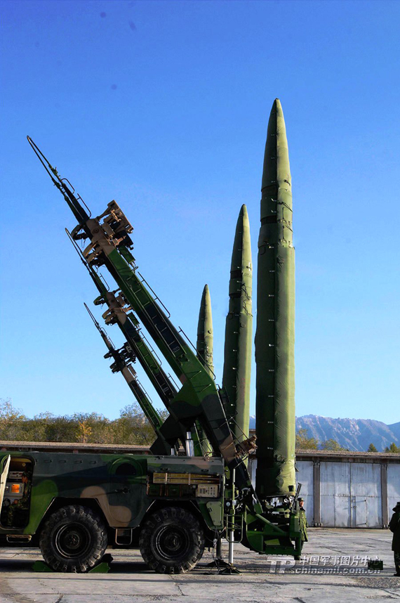‘Soi’ biến thể mới của tên lửa đạn đạo DF-11 và DF-15 Trung Quốc 