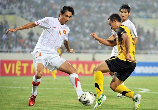  	Trung vệ Phước Vĩnh lần đầu trở lại ĐTVN sau chấn thương trước thềm AFF Cup 2012