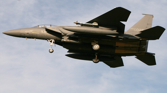 
	F-15K Slam Eagle (tiếng Hàn: F-15K 슬램이글 ) là một phiên bản nâng cao của F-15E dành cho Không quân Hàn Quốc.
