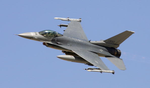 
	F-16 Desert Falcon