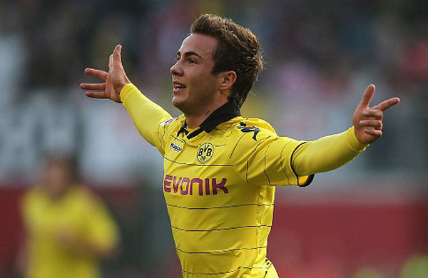 BẢN TIN TỐI 17/4: Man City đến Đức mua Gotze