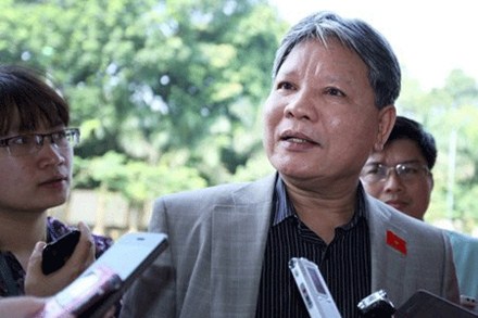 ĐBQH - Bộ trưởng Bộ Tư pháp Hà Hùng Cường: Ngành tòa án phải chịu trách nhiệm.